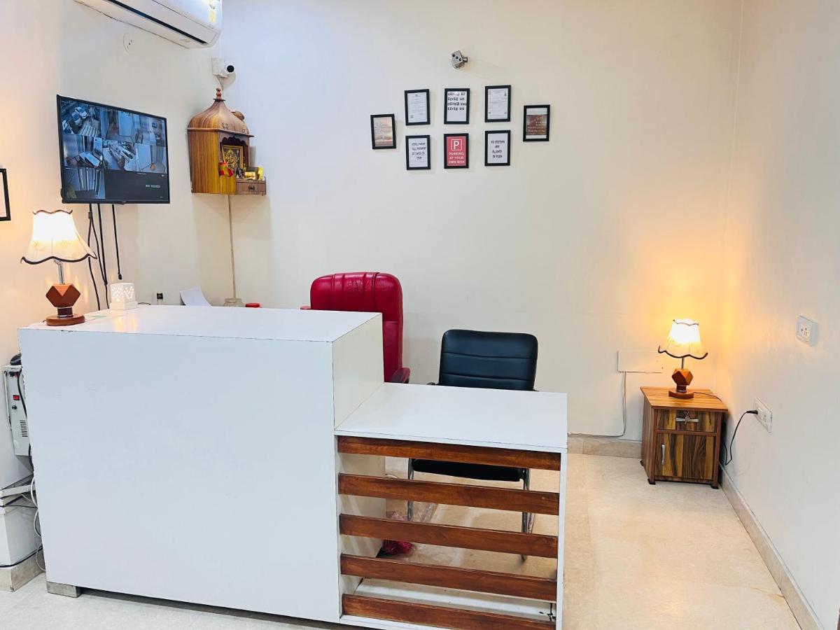 Hotel Park Pride Pitampura New Delhi, Couple Friendly Екстер'єр фото