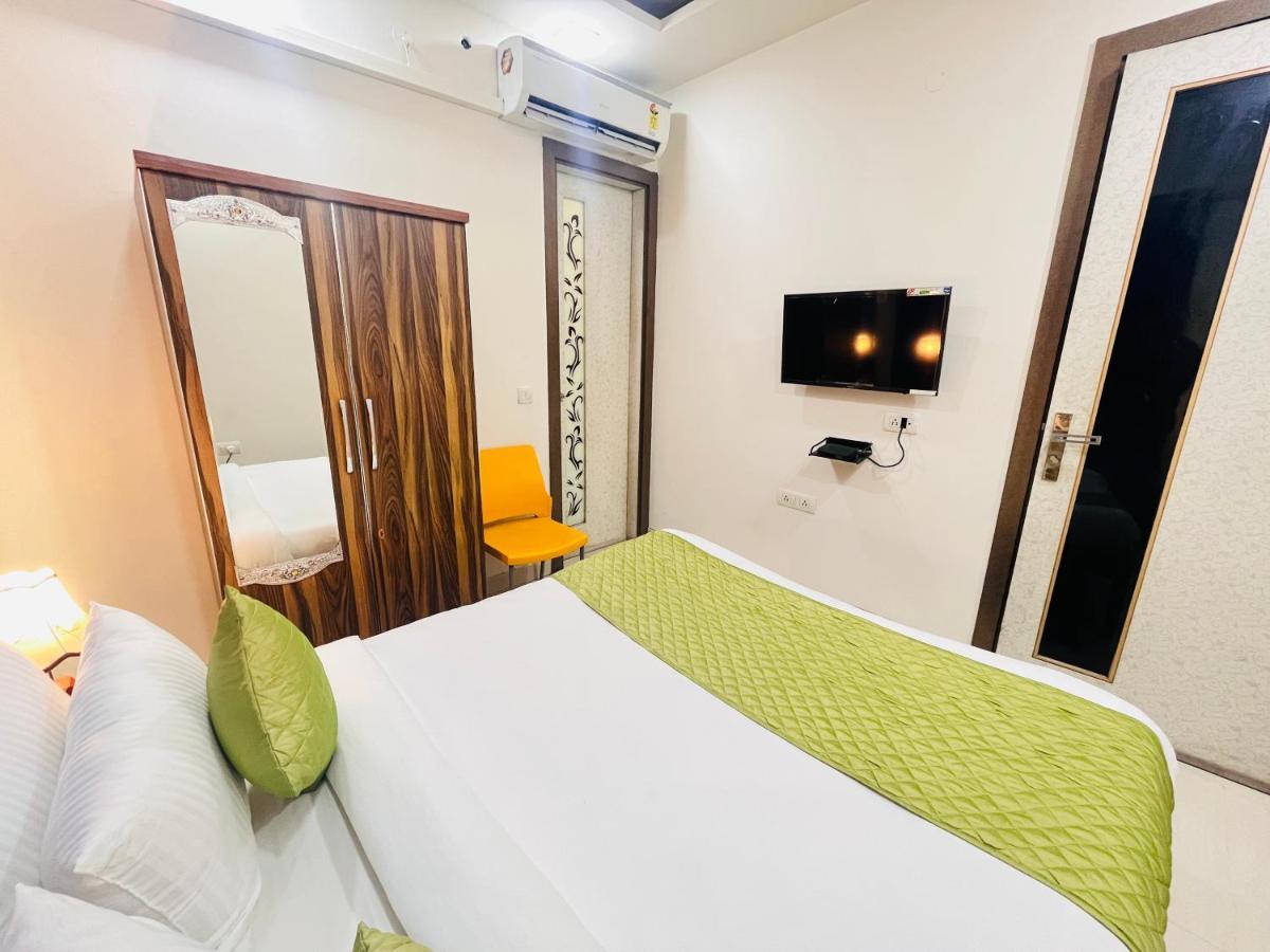 Hotel Park Pride Pitampura New Delhi, Couple Friendly Екстер'єр фото