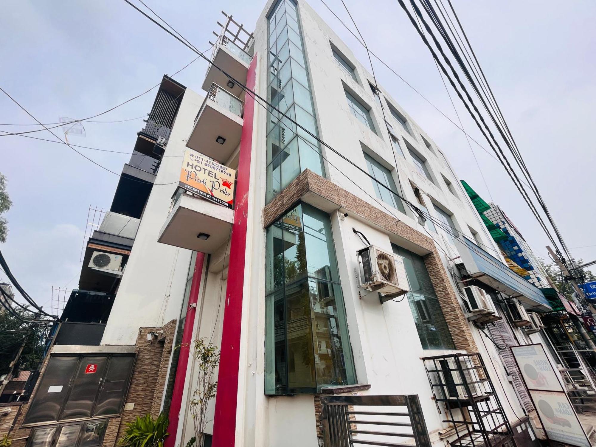 Hotel Park Pride Pitampura New Delhi, Couple Friendly Екстер'єр фото